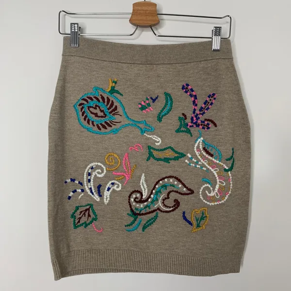 Anthropologie Embroidered Sweater Skirt Set Womens Medium - Image 6