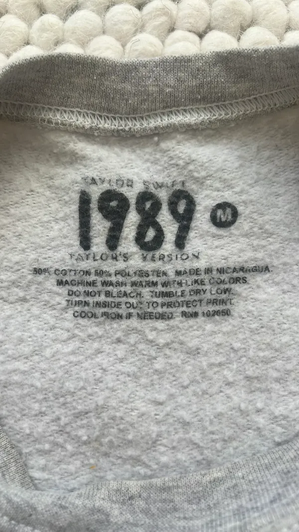Taylor Swift 1989 Crewneck Taylor’s Version Limited Edition Spotify - Image 5
