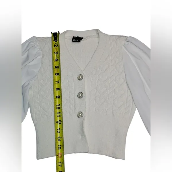 Victorian White Knit Puff Sleeves Cardigan Size S/M - Image 7