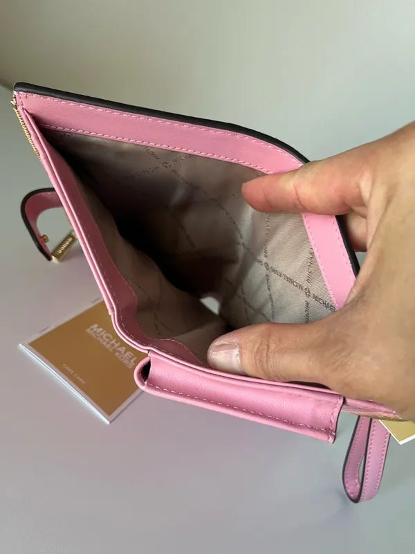 Michael Kors Wallet - Image 7