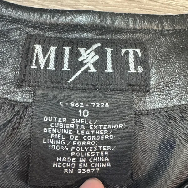 Mixit Y2K Womens Black Quilted Genuine Leather Zip Front Vest Size‎ 10 Medium - Image 4
