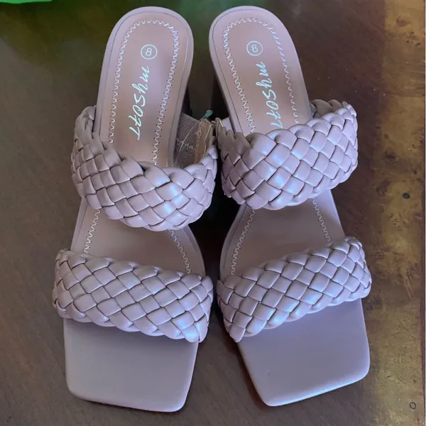 Sandal Tan Size 8 - Image 2