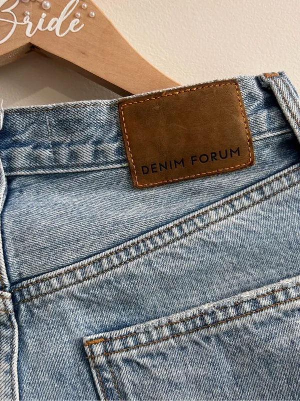 Aritzia Denim Forum The Joni High Rise Loose Jeans 29L Size 25 Blue - Image 11