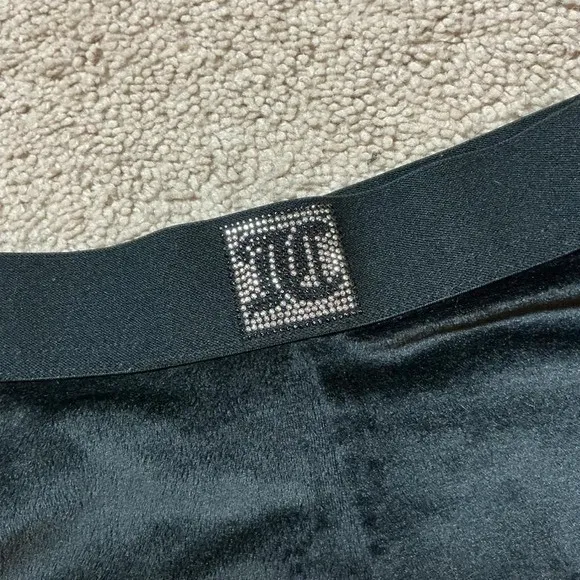 Juicy Couture Y2K Velour Sleep Shorts Womens Small Black Rhinestone Logo Lounge - Image 3