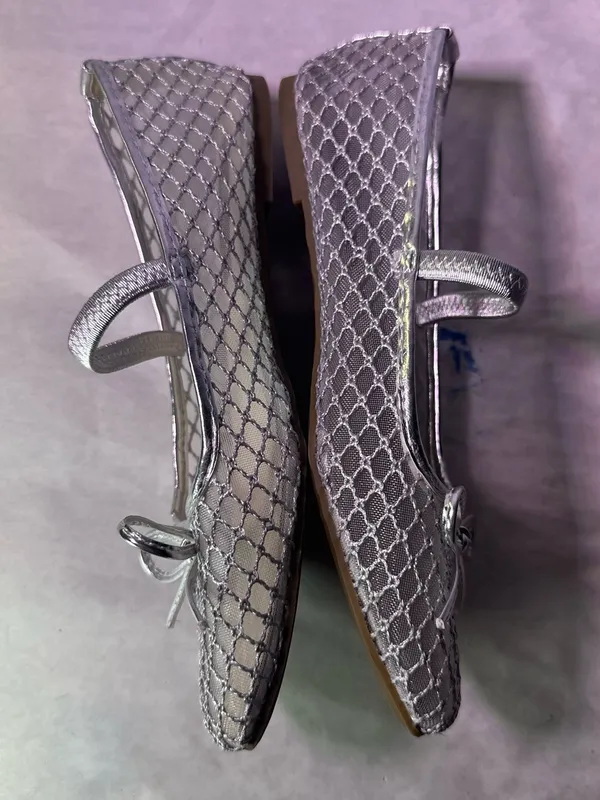 Rachael Ray Silver Mesh Mary Jane Flat with Bow Accent Size 6.5 - Image 5