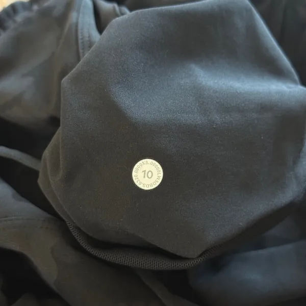 Lululemon Keep Moving 7/8 Pant High Rise Camo Deep Coal 10 Jogger Actuvewear Gym - Image 4