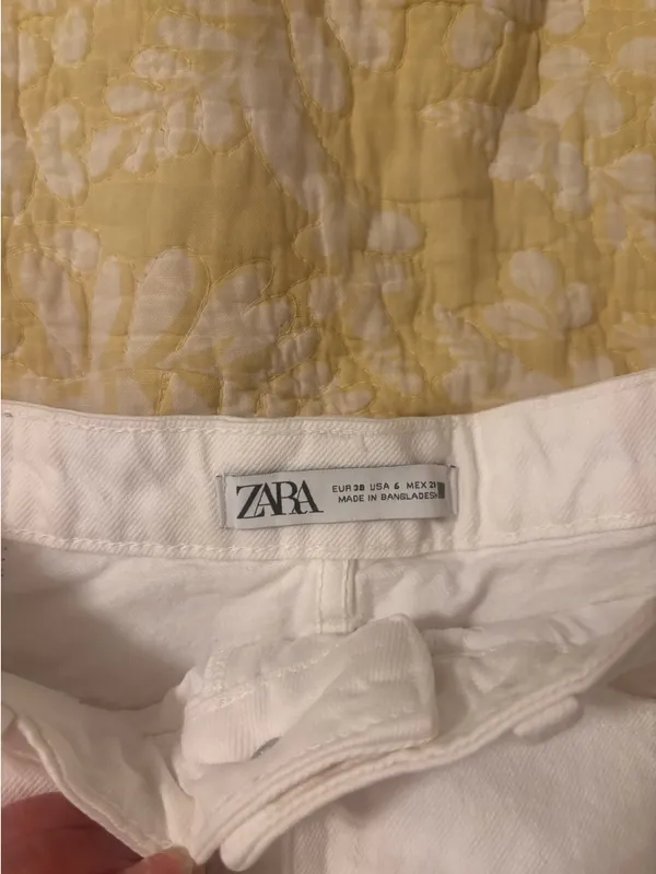 ZARA White Denim Shorts - Image 2