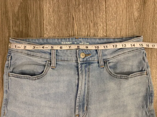 Old Navy Light Blue High Rise Loose Fit Jeans - Image 5