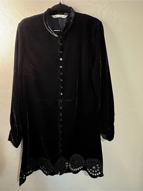 Zara Black Velvet Button Front Scalloped Eyelet Hem Flowy Mini Whimsy Goth Dress - Image 2