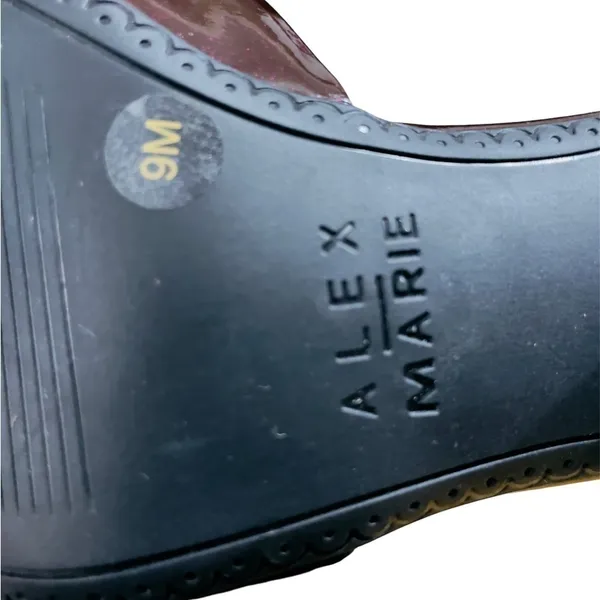 ALEX MARIE PATENT LEATHER ANKLE STRAP HEEL SIZE 9 burgundy color - Image 3