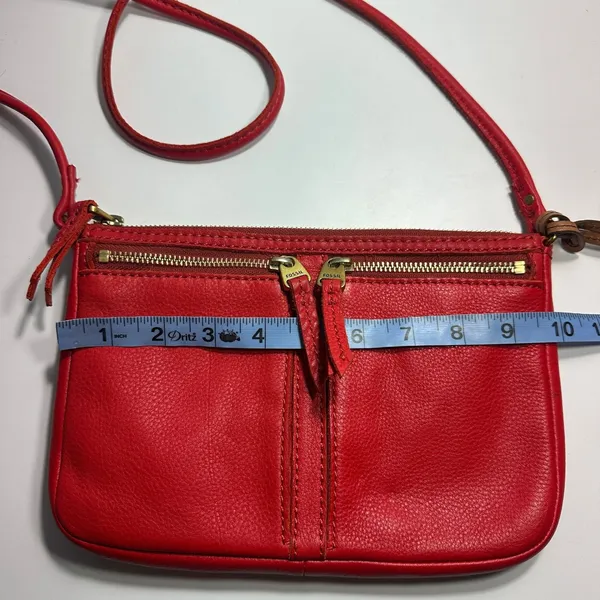 Fossil Erin Crossbody Bag‎ Womens Small Red Pebbled Leather Key Charm Pockets - Image 8