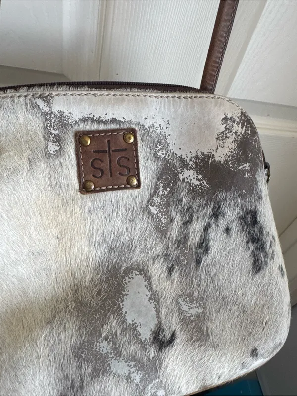 STS Ranch Wear Cowhide Crossbody Purse - Image 5