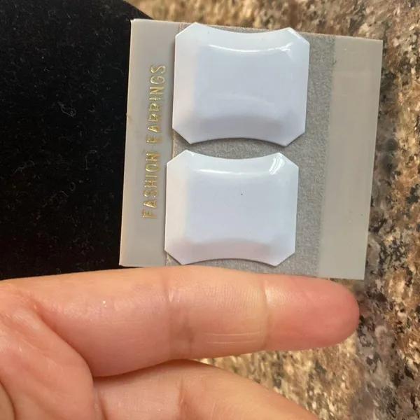 Vintage Light blue Kendra Scott earrings NEW - Image 3