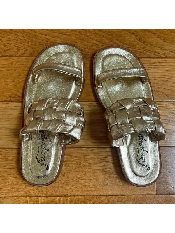 Free people Winding river slip-on flat quilted woven sandals in gold Sz 36.5 - Image 2