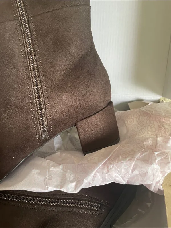 Bandolino Dark Brown Over-the-Knee Suede Boots - Image 4
