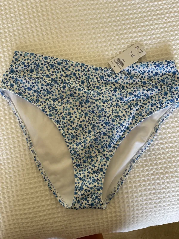 Hollister Bikini Set - Image 2