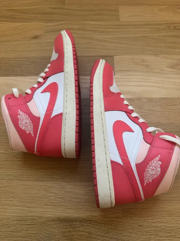Women’s Air Jordan 1 Berries and Cream - Image 5