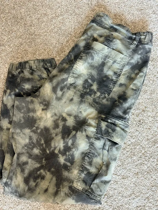 American Eagle Women’s Super Stretch Tie-Dye Cargo jogger pants size 18 Long - Image 7