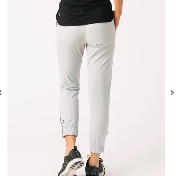 Zyia Active Gray Everywhere‎ Zipper Jogger XL EUC 511 - Image 2