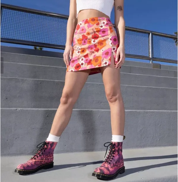Dr. Marten’s 1460 Pascal Tie Dye Leather Lace Up Combat Boots 6 - Image 2