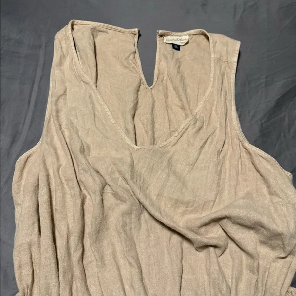 Universal Threads Tan Jumpsuit with Relaxed Fit and Sleeveless Design - Image 2