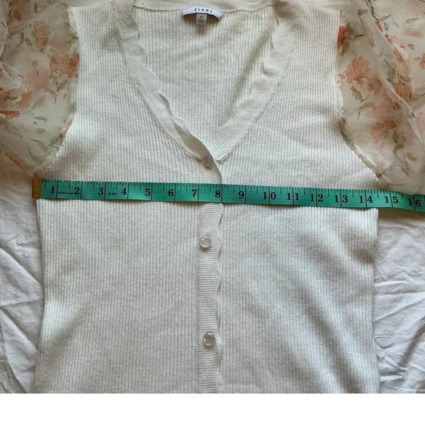 Sioni Translucent Floral Sleeve Knit Sweater Medium Cream/Pink - Image 5
