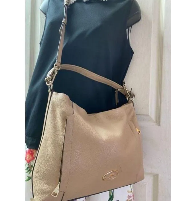 coach medium w adjustable strap tan leather cross - Image 9