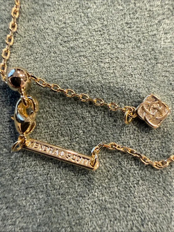 Kendra Scott | Gold Bow Strand Station Necklace - Image 4