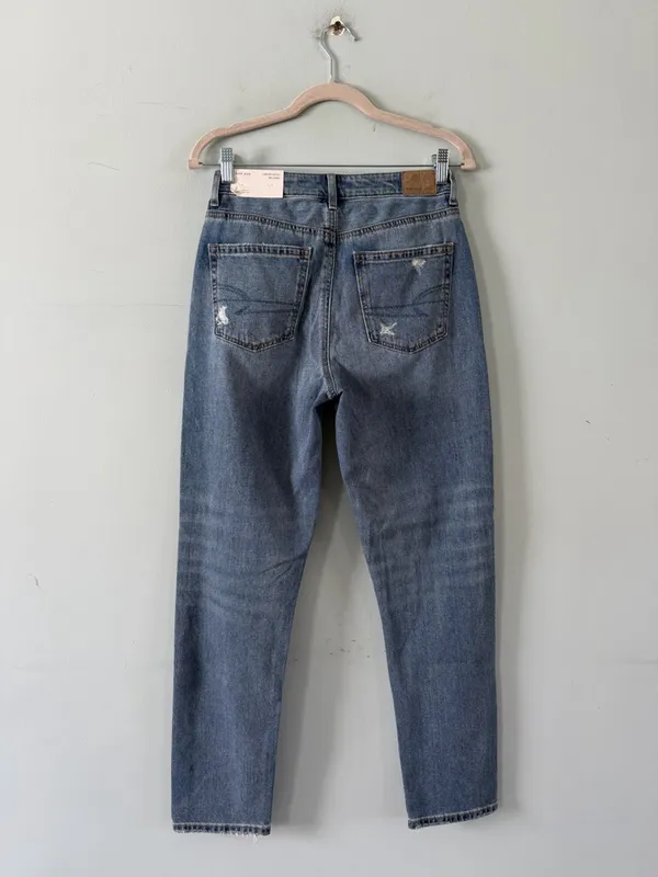NWT American Eagle Mom Jeans Strigid Comfort Stretch‎ Waistband Ripped Denim - Image 3