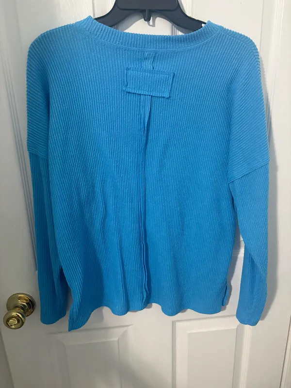 Zenana Blue long sleeved sweater top - Image 2