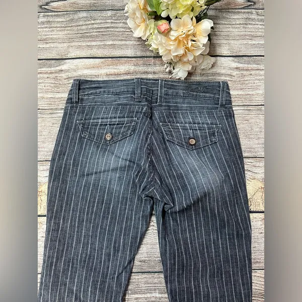 Guess sz 24 jeans - Image 4