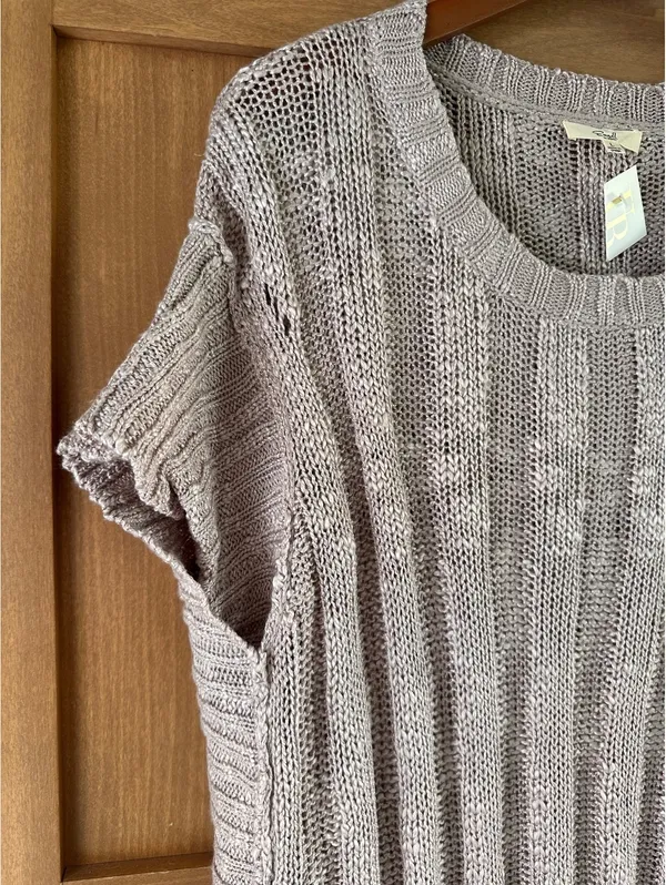 NEW Easel Open Knit Short Sleeve Poncho Sweater in Lavender Grey Women’s Large - Image 2