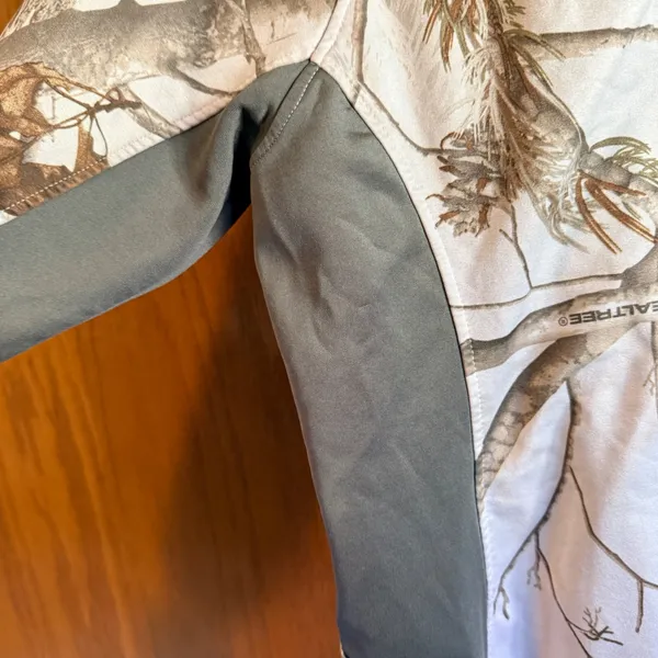 Realtree APC Camo Quarter Zip Pullover Womens‎ Large White Grey Fleece Lined M/L - Image 6