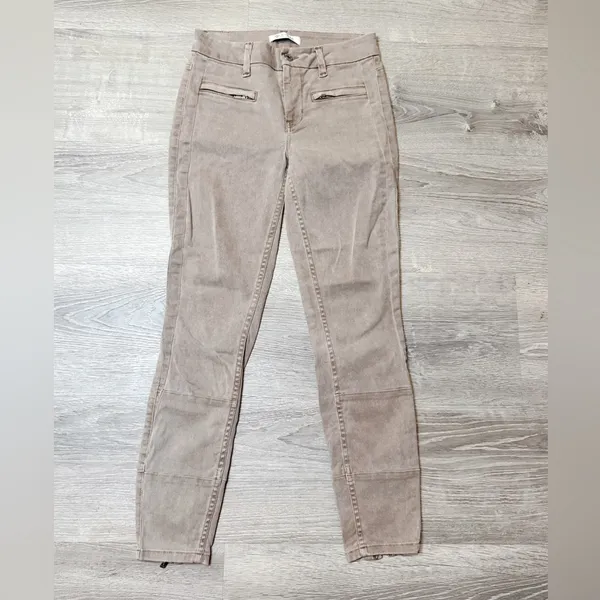 •GUESS• MOTO SKINNY JEANS - Image 2
