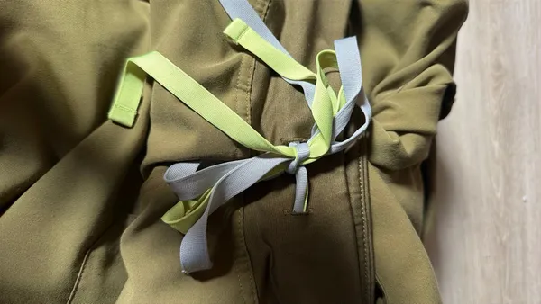 FIGS Olive Green Scrub Pants (Livingston) + Top Set - Image 4