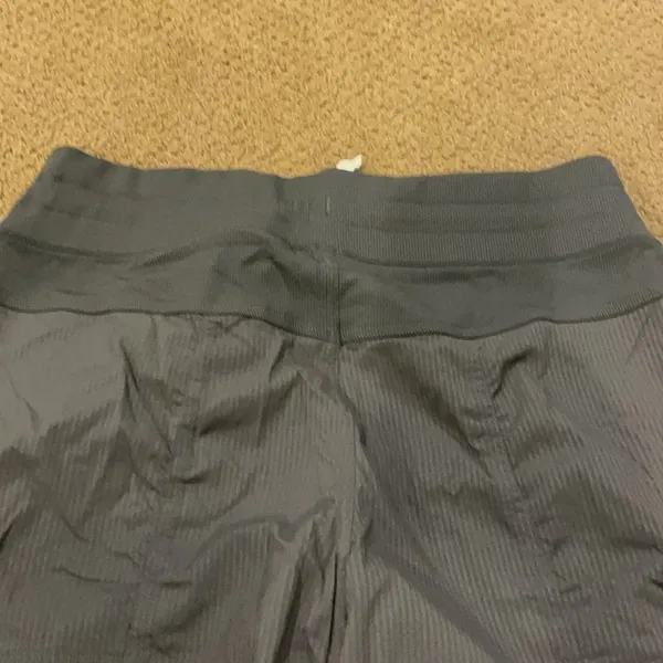 Lululemon Women’s Grey Studio Crop Pants - No Liner - Image 9