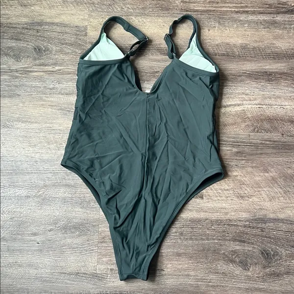 Cheeky Deep Green Women’s one piece bathing Suit, size XL ⚫️ - Image 4
