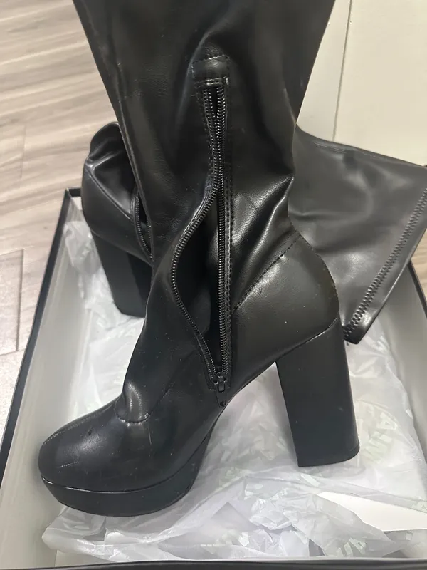 Madden Girl Black Boots - Image 3