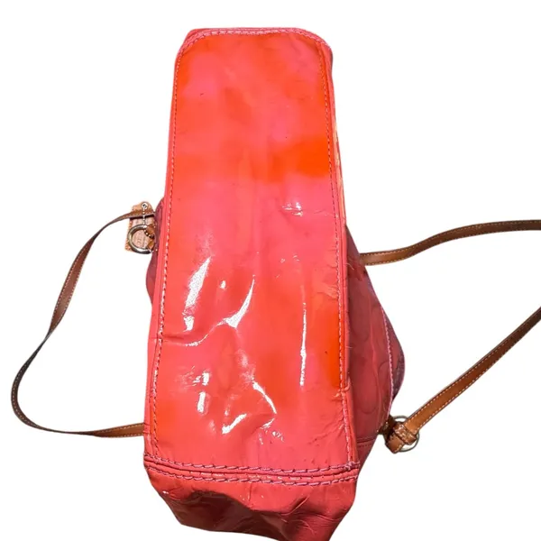 Coach Pink Patent Leather Signature C Embossed Tote‎ Bag with Turnlock Pocket - Image 4