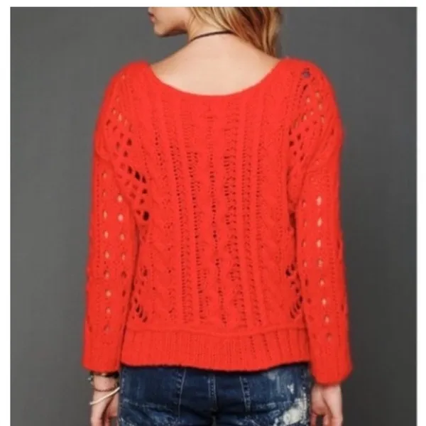 Free People "Wildfire" cable knit sweater size medium - Image 2