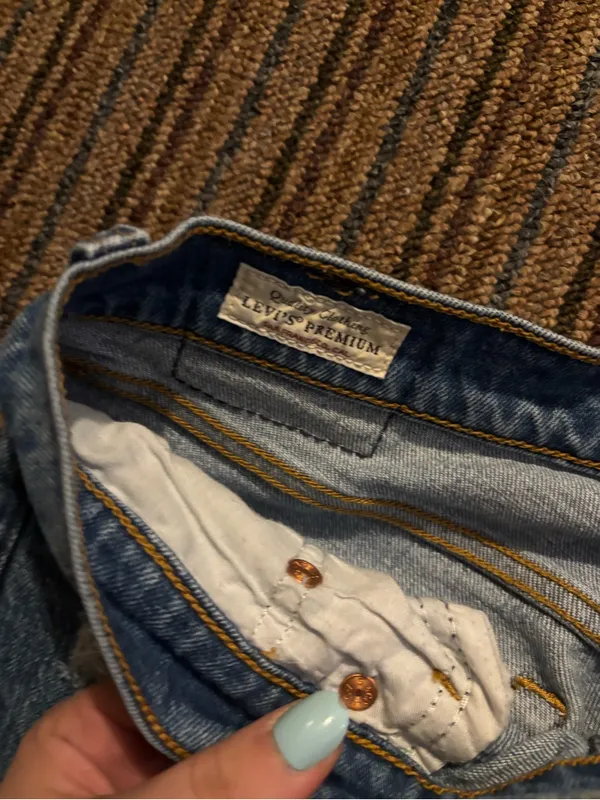Levi Wedgie Jeans - Image 3