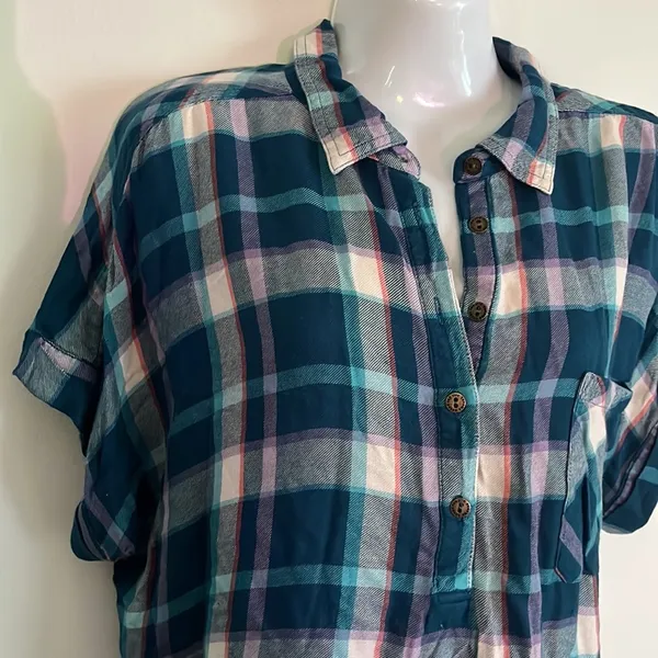 Plaid short sleeve shirt Size undefined - Image 2
