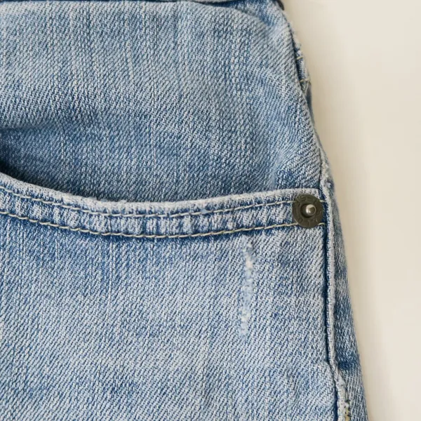 Levis Light Wash Mid Rise Denim Mini Skirt - Image 5