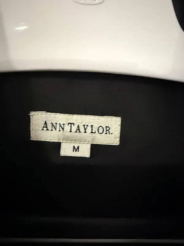 Ann Taylor Black Nylon Zipper Vest With Collar Size Medium - Image 5