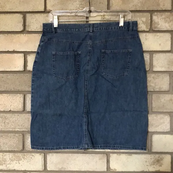 Marsh Landing 💙💙💙3 for 12$💙💙💙Blue Jean Skirt - Image 2