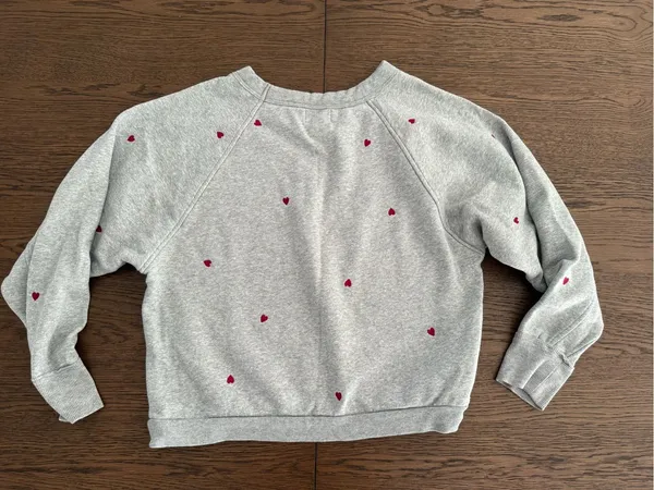 Universal Thread Gray Crewneck Sweatshirt with Red Heart Motif - Image 2