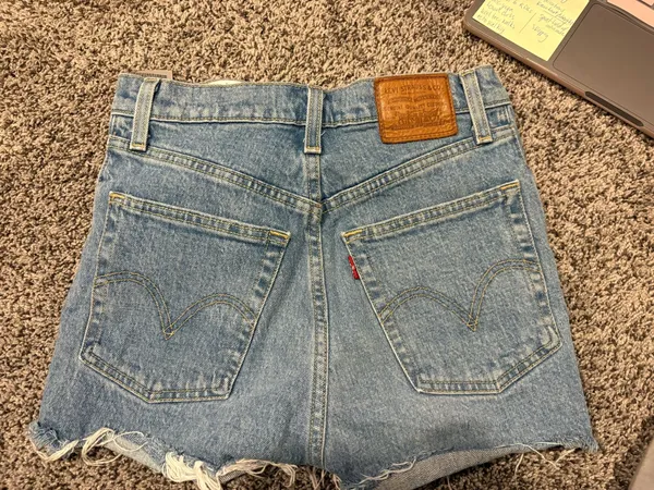 Levi’s Denim 501 shorts  - Image 4