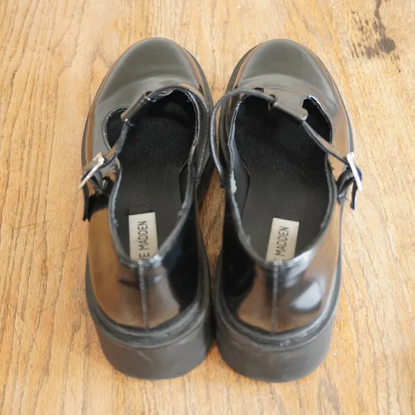 Steve Madden Women's Size‎ 8.5 Black Patent Platform Mary Jane Lug Sole Shoes - Image 3