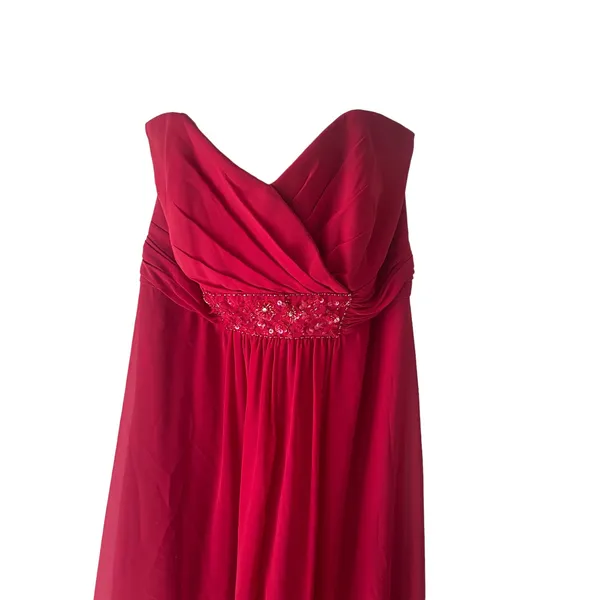 David's Bridal Red Floral Sleeveless Tiered‎ Beaded Dress - Image 2