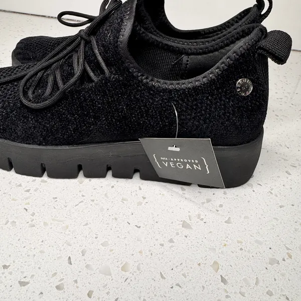 Bernie Mev Cara Women Black Vegan Knit Platform Sneakers‎ Size 38 or 7 NWOT - Image 6